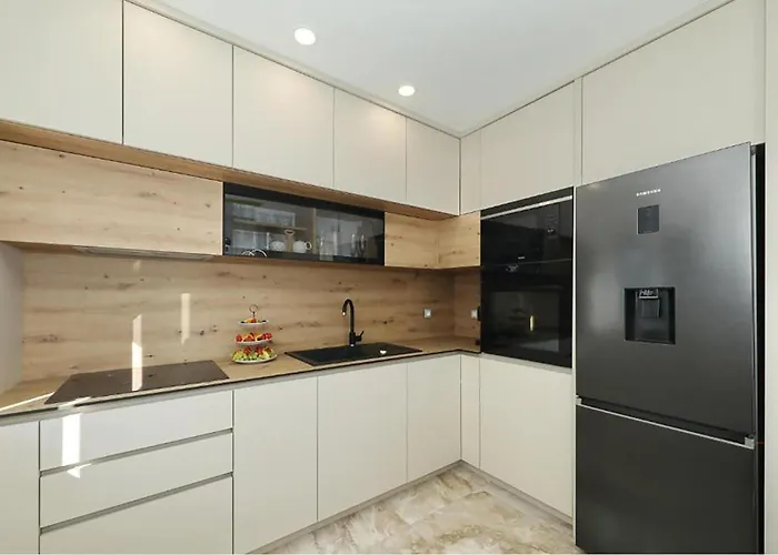 Ferienhaus Beautiful In Debeljak