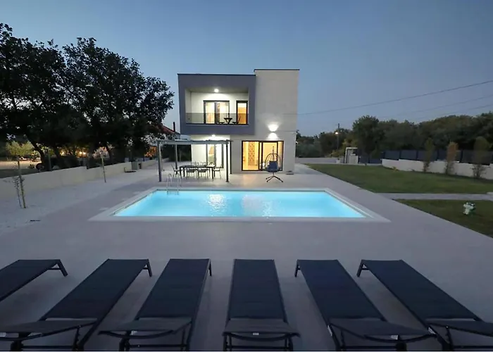 Beautiful In Debeljak